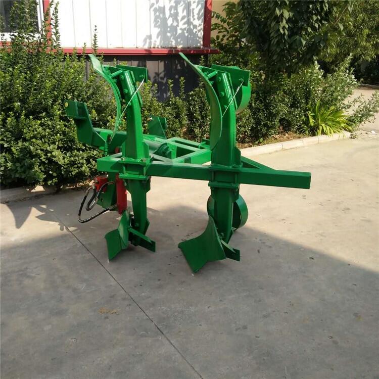 直銷(xiāo)230液壓翻轉(zhuǎn)犁鏡面液壓翻轉(zhuǎn)犁