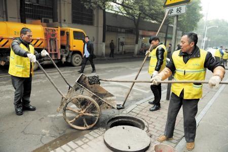 瑞安市高壓車(chē)清洗各種管道，清理化糞池，吸污泥，失物打勞