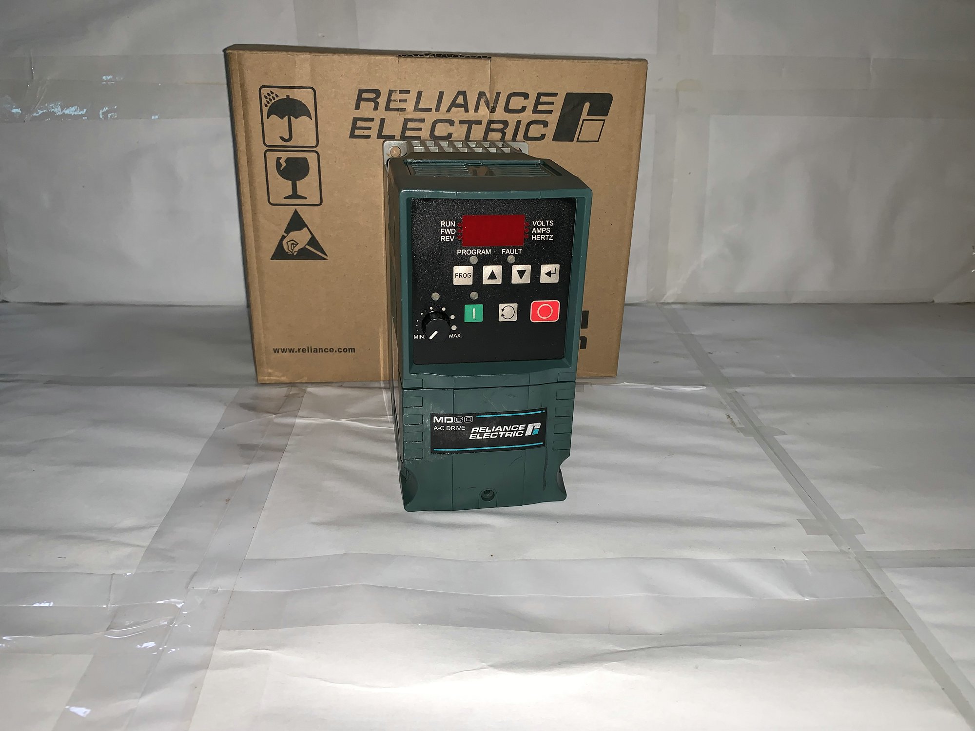 Reliance Electric瑞恩6MD4001變頻器6MDDN-2P3101	