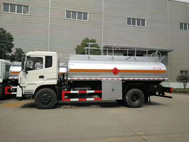 通遼5噸流動(dòng)加油車(chē)現(xiàn)車(chē)可上戶