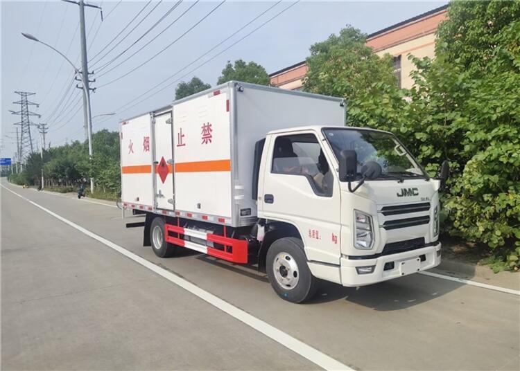 東莞藍牌氣瓶運輸車價格