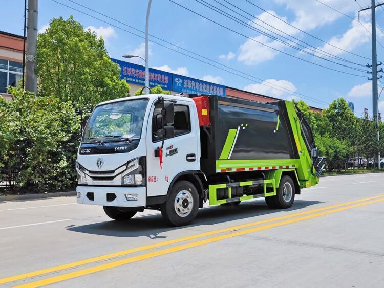 尼瑪藍(lán)牌環(huán)衛(wèi)壓縮垃圾車廠家