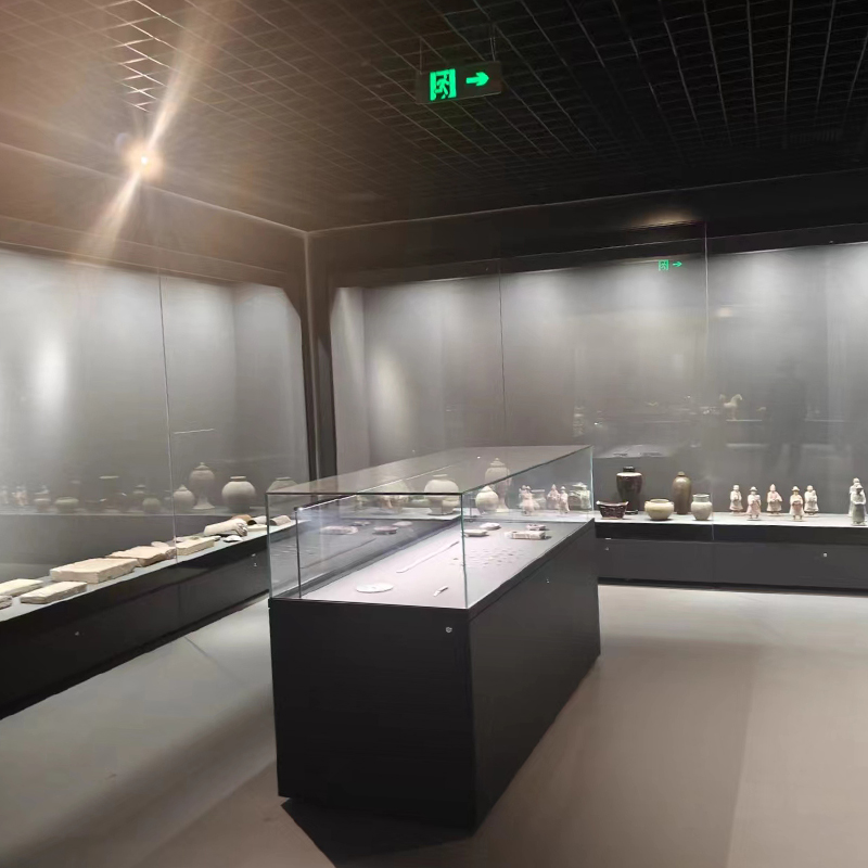 青海博物館展柜玻璃材質(zhì)，青海博物館展柜電機(jī)，青海博物館展柜表面處理工藝