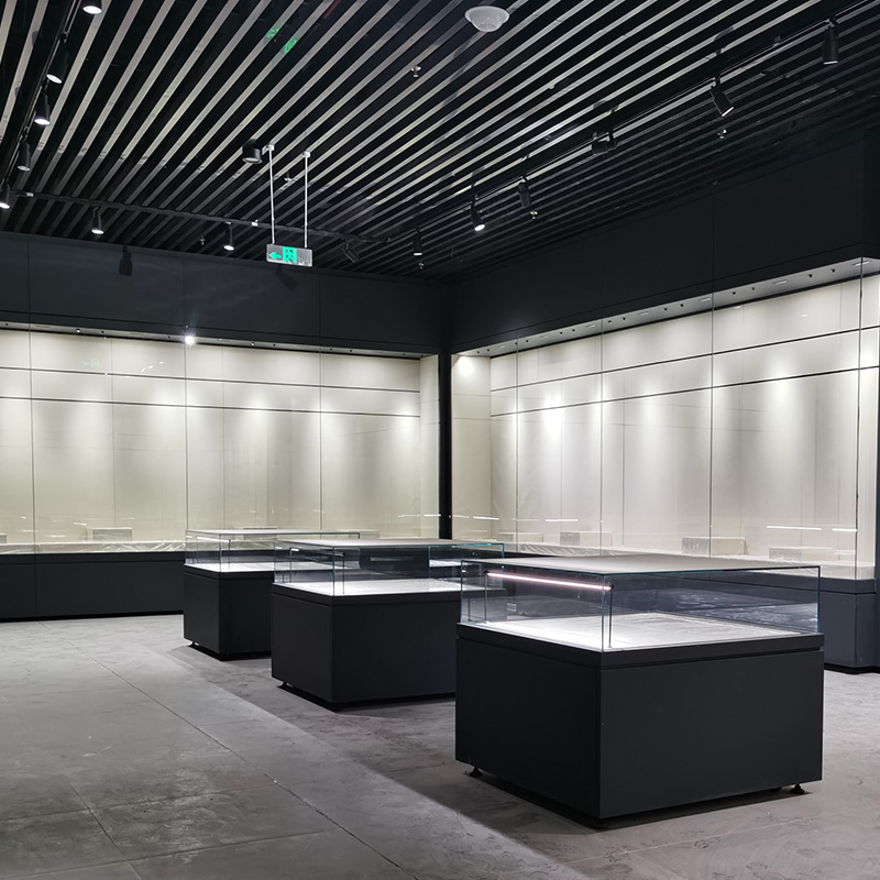 山東私人博物館展柜，山東博物館展柜開啟方式，山東博物館展柜安裝與維護(hù)