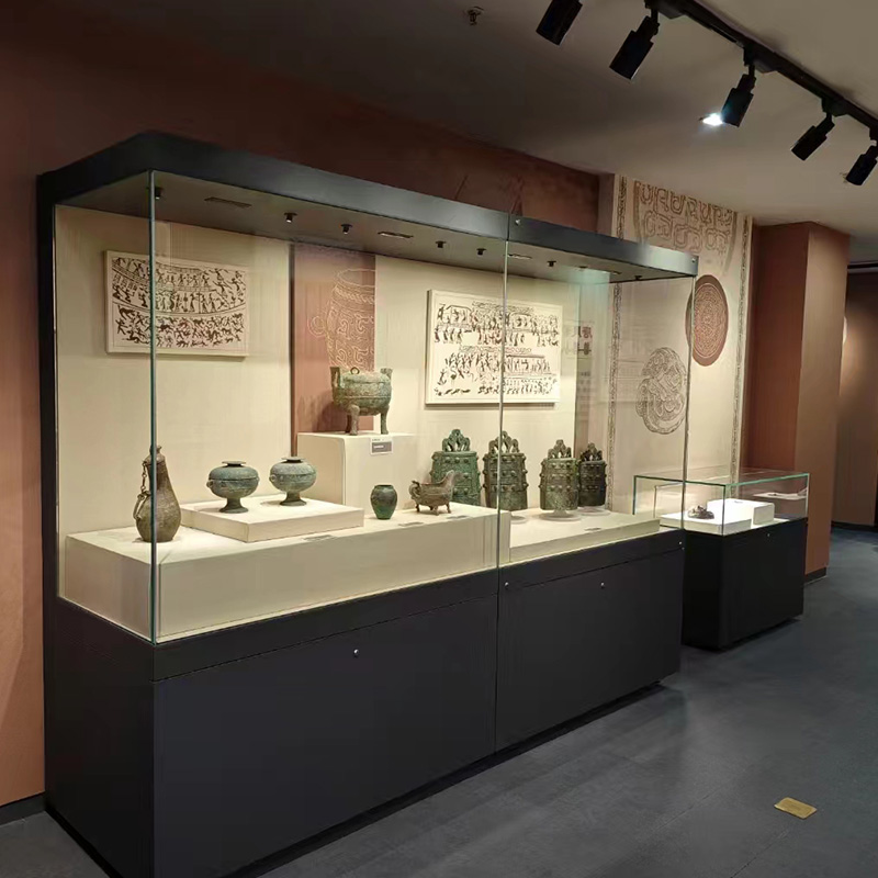 甘肅博物館展柜照明系統(tǒng)，甘肅博物館展柜維修，甘肅博物館展柜安裝調(diào)試