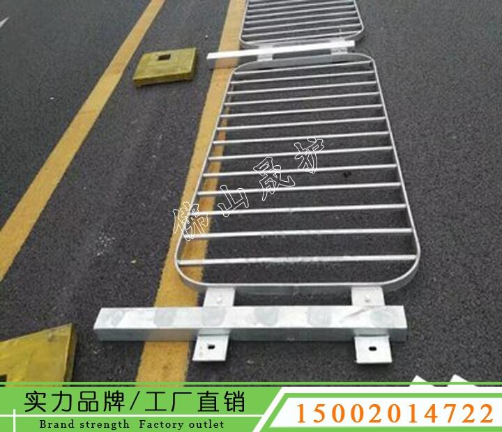 深圳公路常用護(hù)欄-港式護(hù)欄