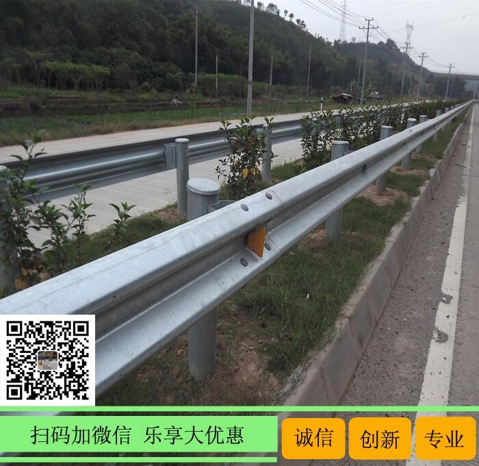 湛江雷州公路護欄 徐聞高速防撞欄 海口鄉(xiāng)道波形護欄批發(fā)