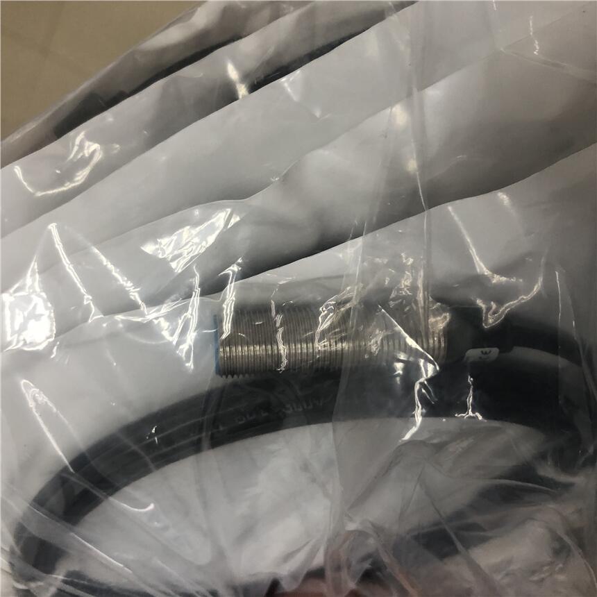 德國西克 電感式接近傳感器 IM12-04BNS-ZW1 訂貨號: 7900034