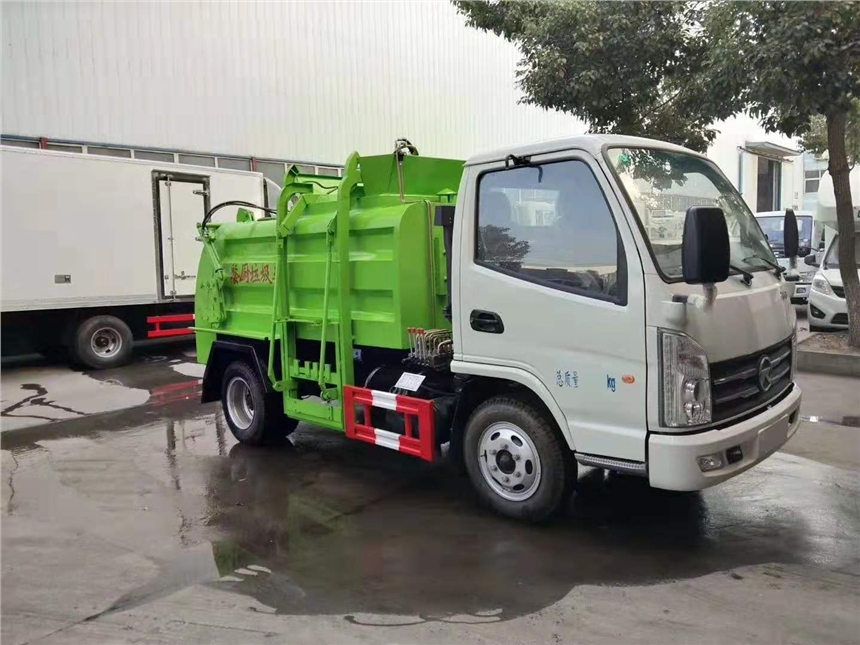 餐廚垃圾車廠家介紹凱馬3方藍牌餐廚垃圾車