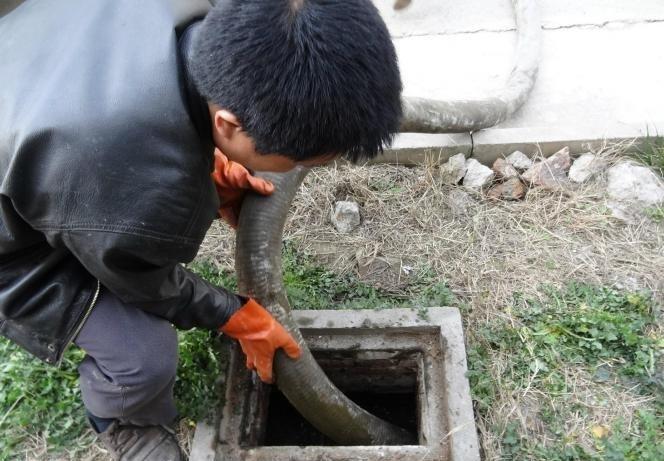 太原太堡街上門疏通下水道堵塞維修衛(wèi)生間水管馬桶漏水除臭