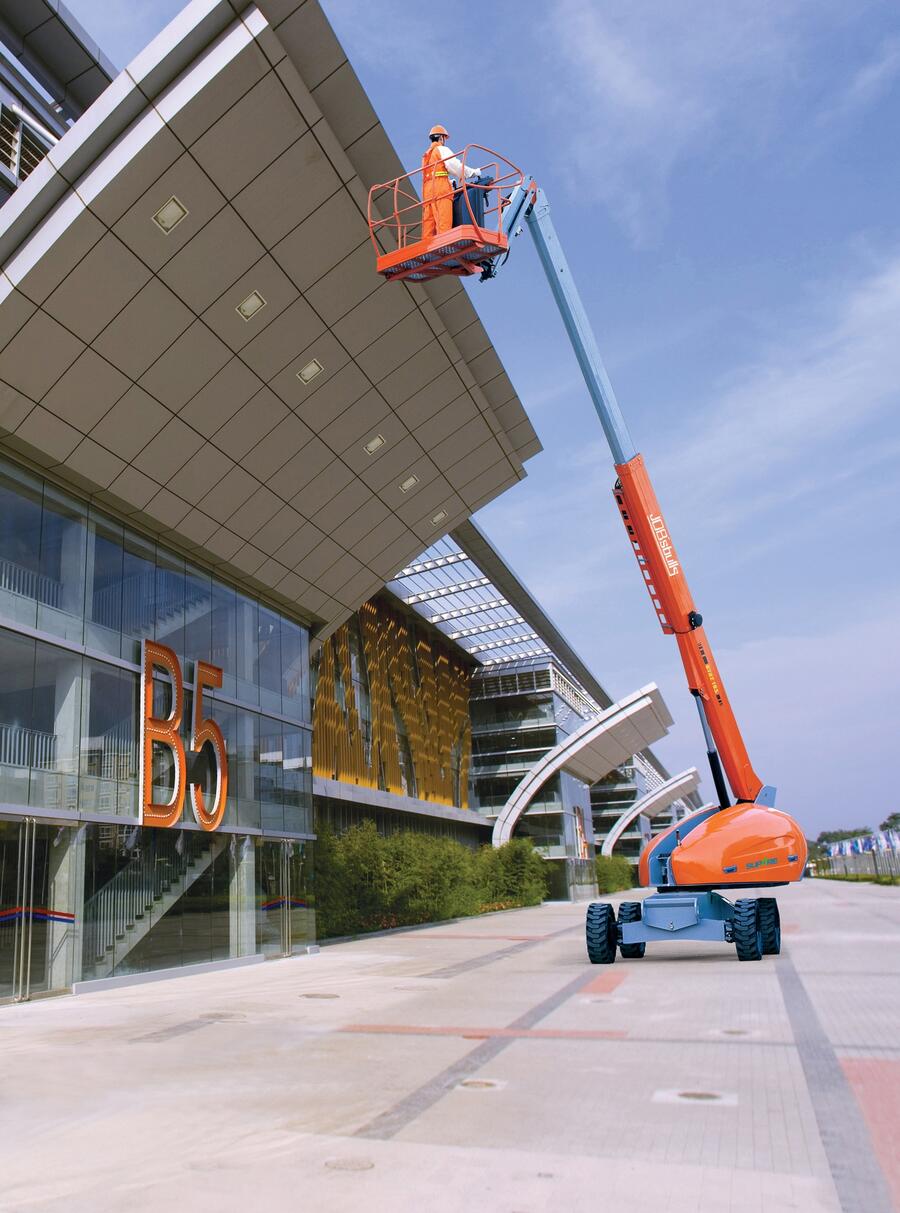 福建漳州市自行走高空車(chē)租賃升降平臺(tái)出租高空作業(yè)平臺(tái)出租安全穩(wěn)定高效