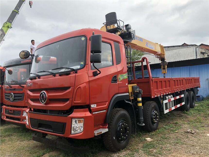 2到20噸隨車吊出廠價(jià)包上牌可分期藍(lán)牌隨車吊