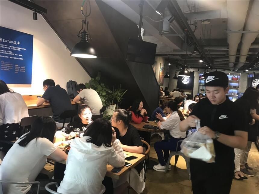 牛肉飯專營店加盟，無技術(shù)門檻，開店即可贏利