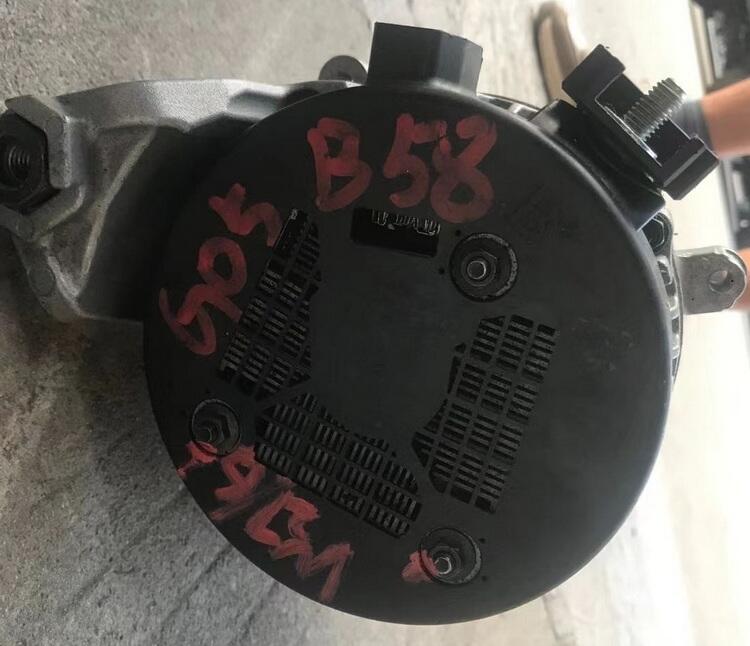 寶馬B58B30A發(fā)電機 起動機 節(jié)氣門 三元催化 水箱