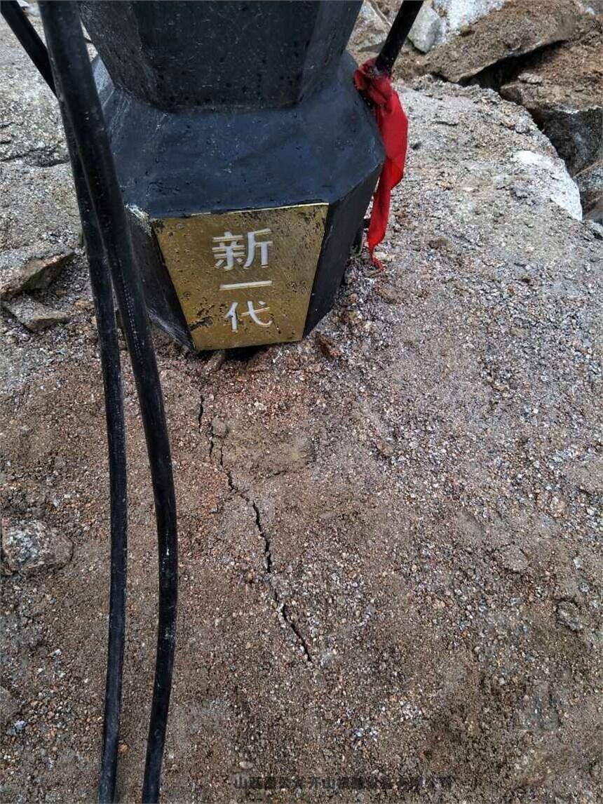 【挖機(jī)破碎打不動(dòng)石頭怎么開采】張掖