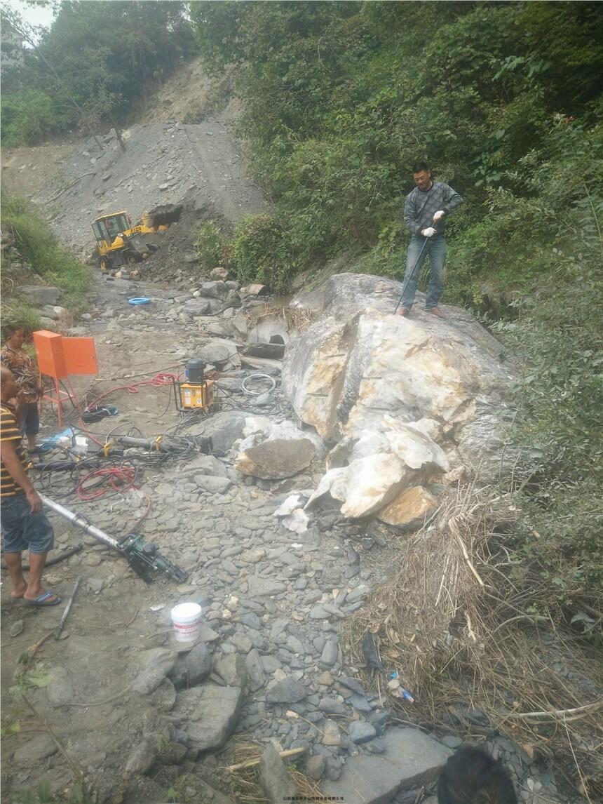 【代替二氧化碳開山破石劈石器】上海