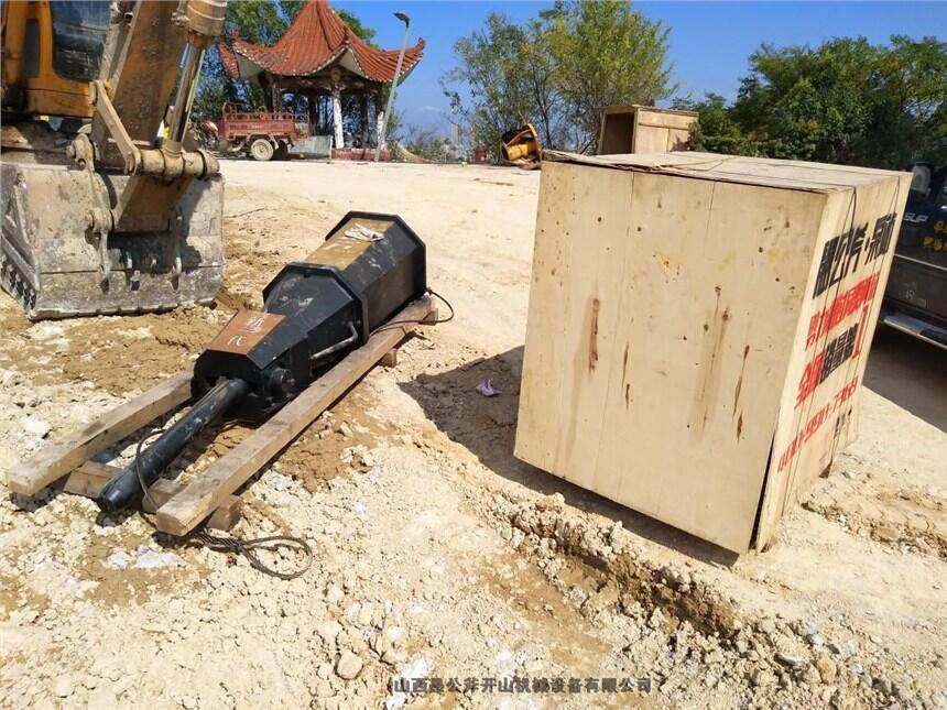【地基整塊硬石頭怎么能快速的挖出來(lái)便宜爆破方法】宿州