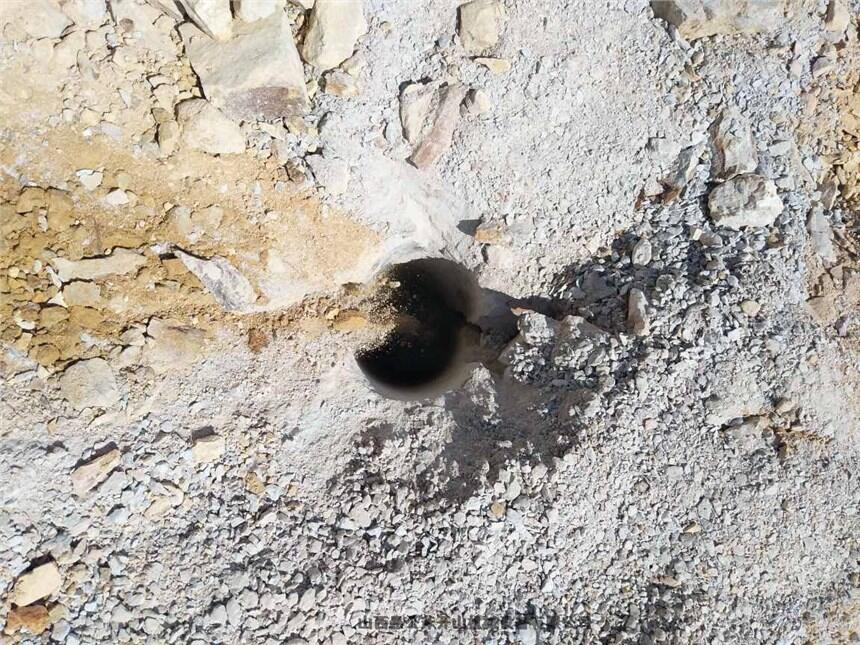 【基坑硬石頭靜態(tài)破拆方法】湘潭