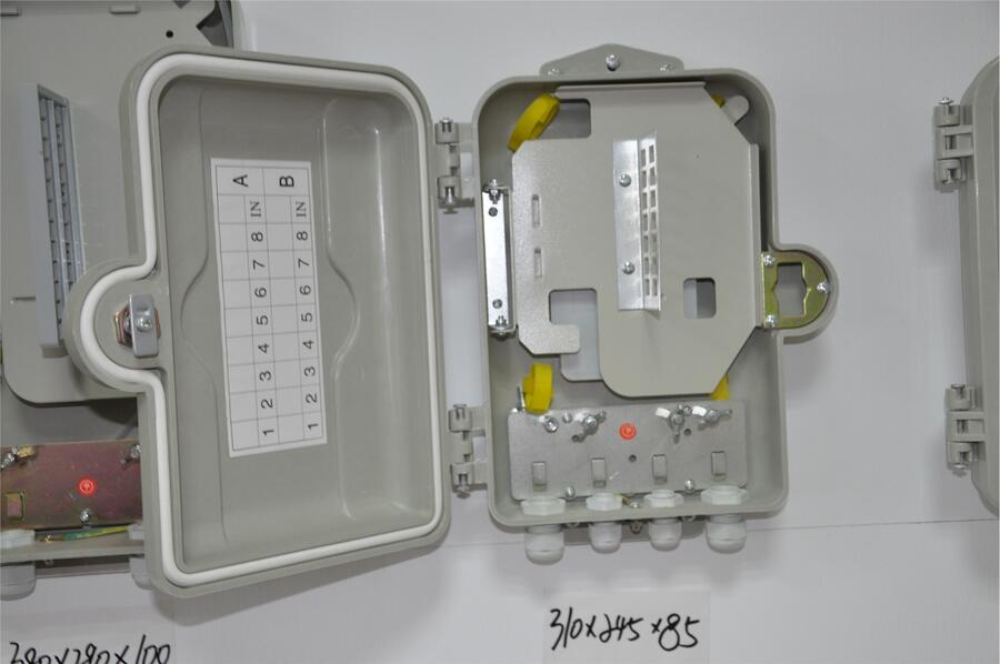 上海奉賢區(qū)供應(yīng)FTTH光纜配線箱32芯/48芯壁掛式光分路器箱