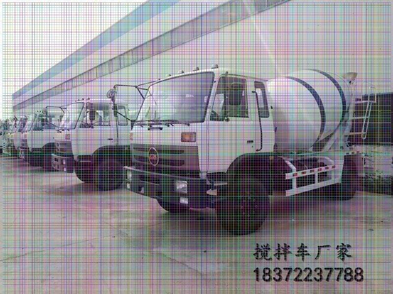 內(nèi)江市12-14方水泥攪拌車單價(jià)