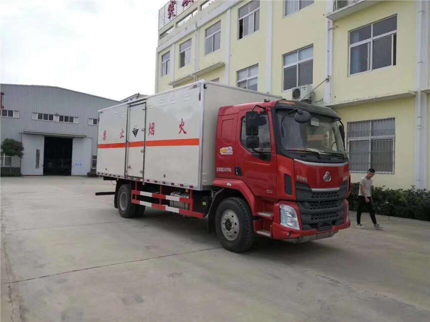 遼寧腐蝕性物品廂式運(yùn)輸車—廂式危險品貨車工廠直銷