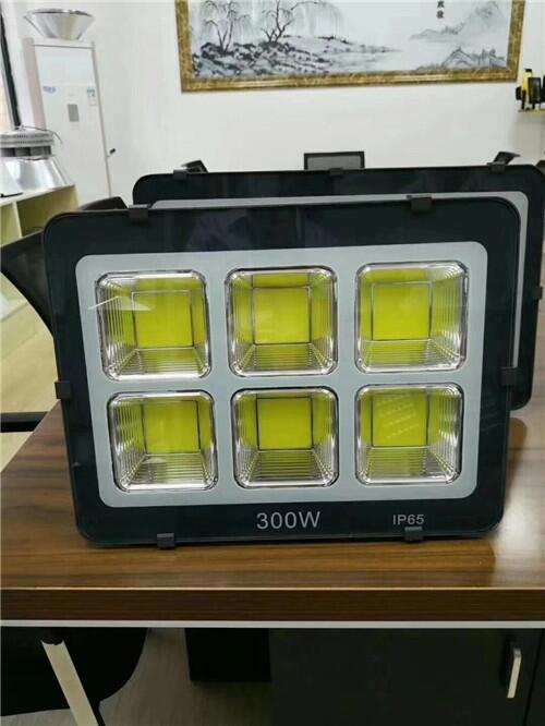 200w工廠LED投光燈 投光燈LEDZY118/70W