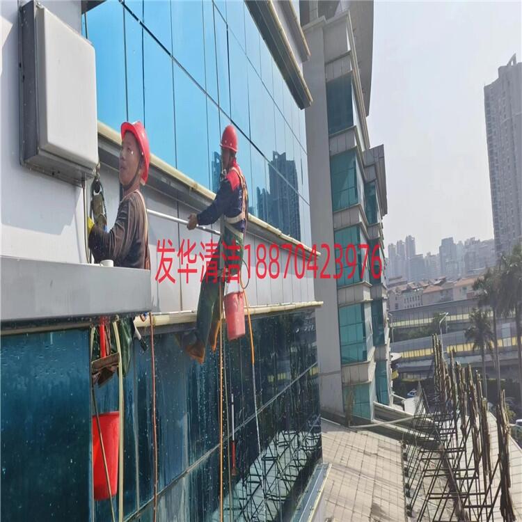 福建三明市瓷磚清洗施工團(tuán)隊(duì)聯(lián)系方式蜘蛛人高空作業(yè)外墻空鼓敲掉