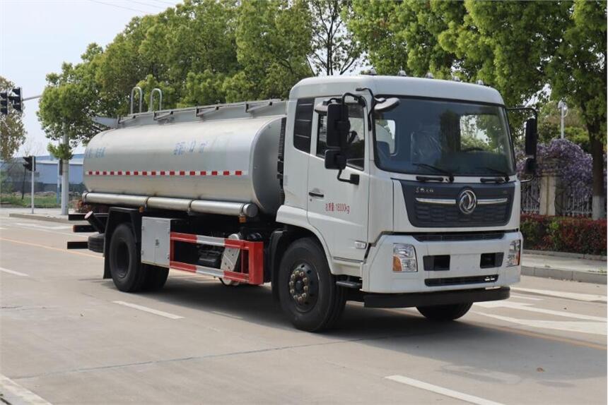 東風(fēng)天錦13立方10噸減水劑罐式運輸車 普通液體罐式運輸車多少錢