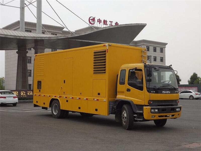 買200kw重汽國(guó)6移動(dòng)發(fā)電車到隨州程力