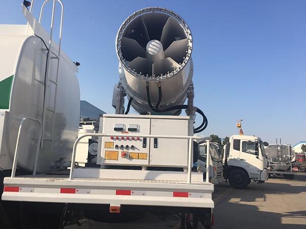 重汽斯太爾35米抑塵車除霾車一臺多少錢