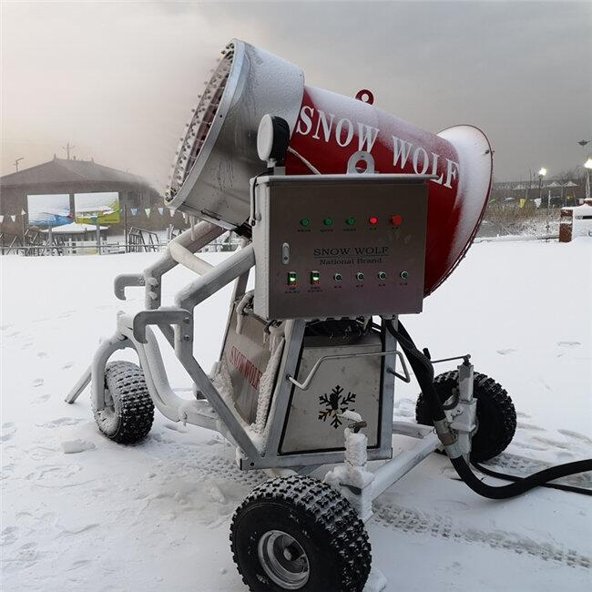 小型戶外人工造雪機(jī)出雪量排行小型滑雪場造雪機(jī)生產(chǎn)廠家