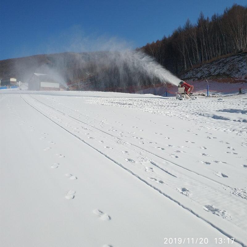 防低溫造雪設(shè)備  能耗低造雪機(jī)廠家