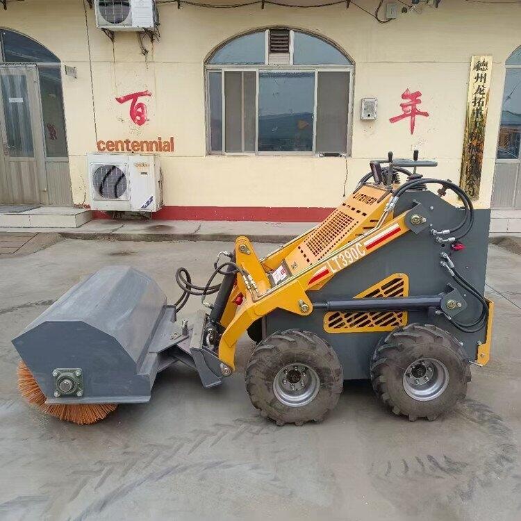 滑移小鏟車四驅(qū)原地旋轉(zhuǎn)山貓小型裝載機(jī)尺寸可定做