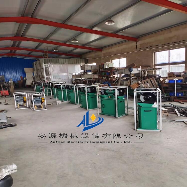 河南周口  大功率集塵式工業(yè)鑄造砂輪機 規(guī)格多種 可定做