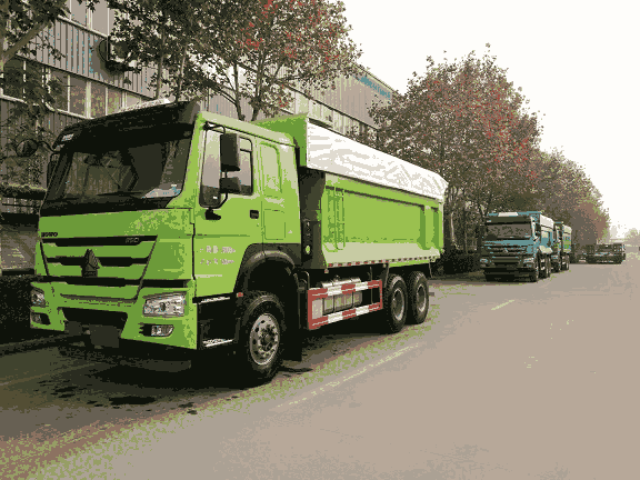 山東河南江蘇標(biāo)準(zhǔn)（豪沃新型智能渣土車）380馬力促銷車報價