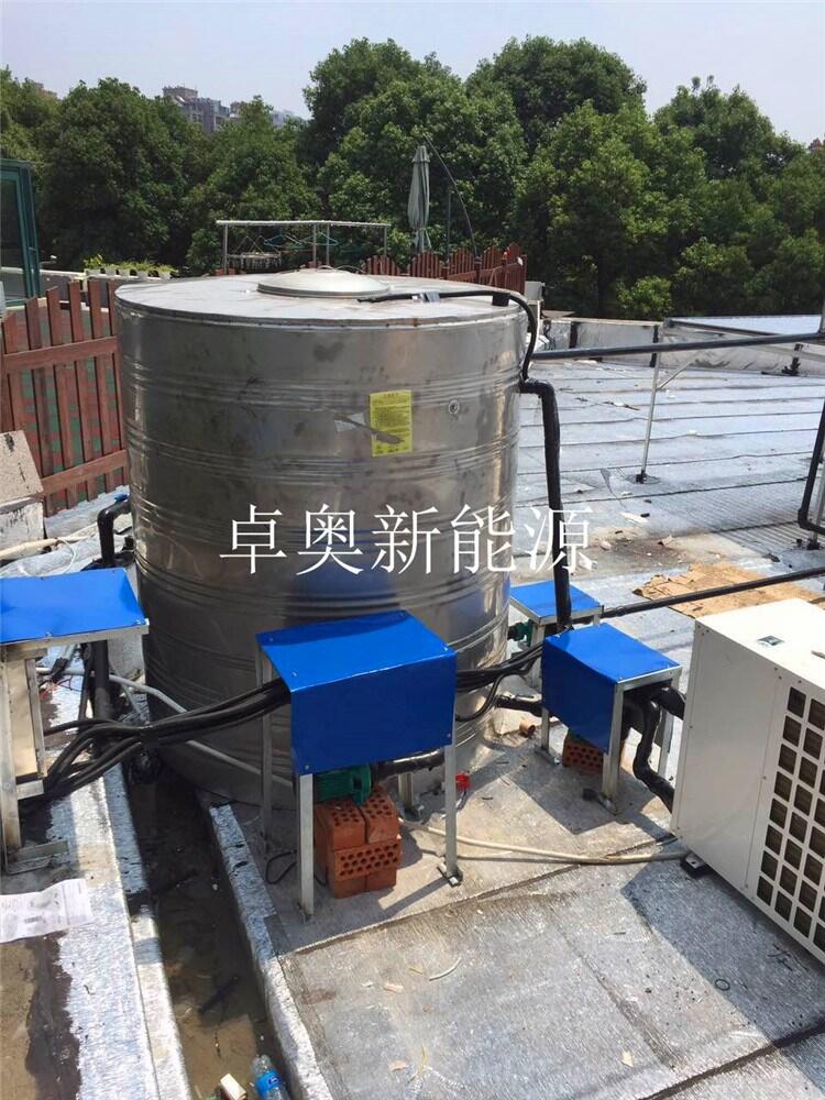 無錫星辰主題酒店太陽能空氣能熱水工程解決方案