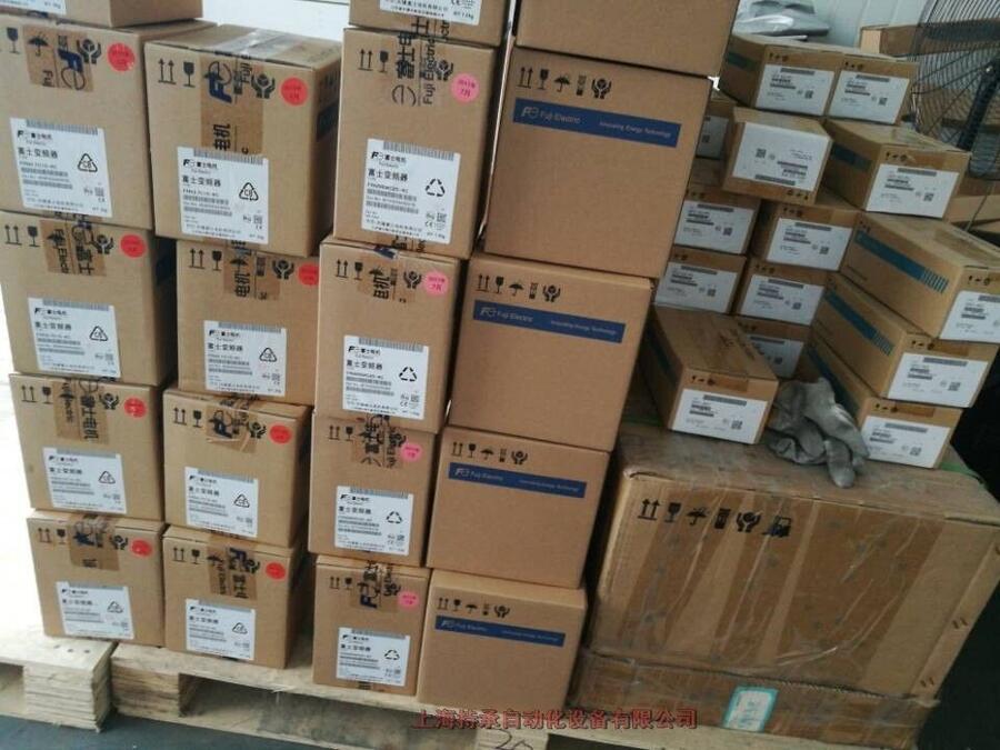 鶴壁E82EV552K2C200倫茨變頻器