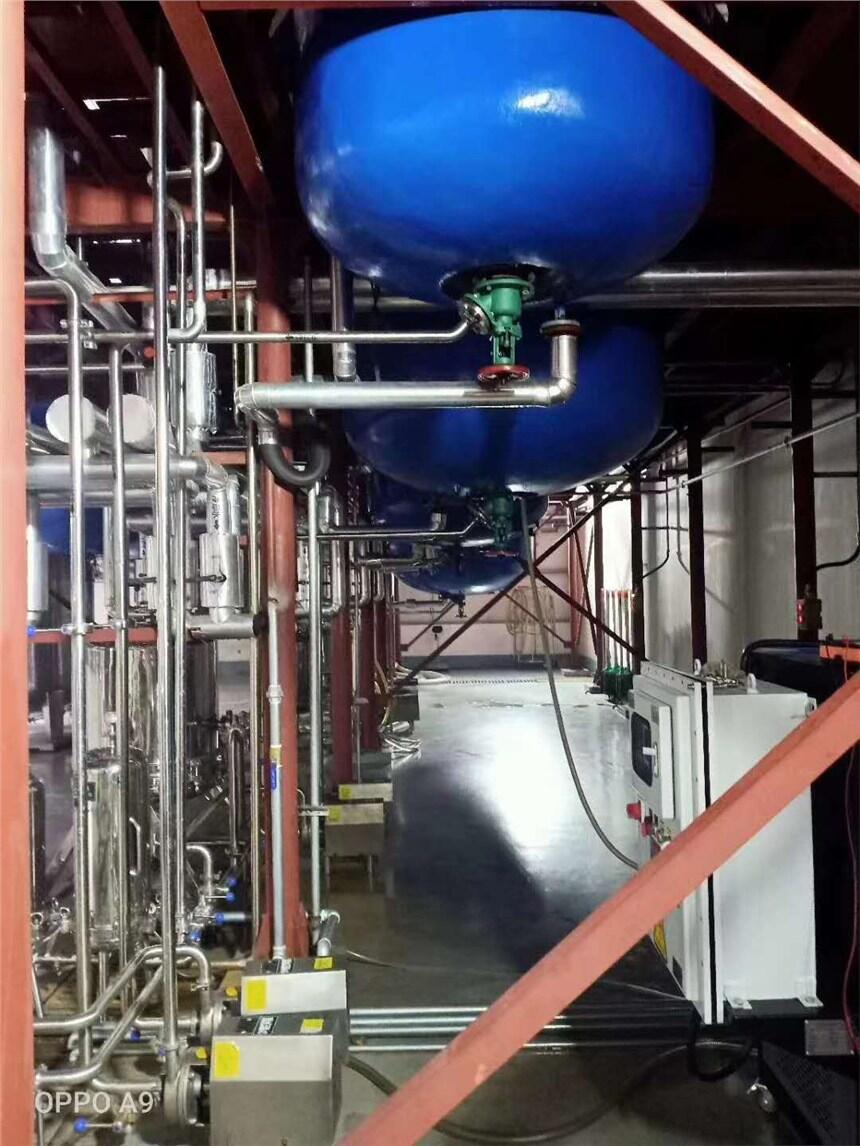 重慶導熱油加熱器-油溫機-油循環(huán)模溫機-油式模溫機-高溫油溫機