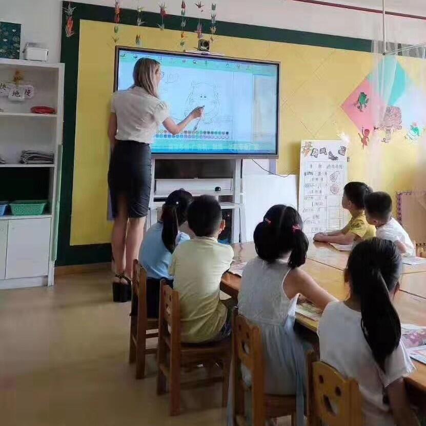 南京多恒65寸電容、紅外液晶觸摸一體機(jī) 幼兒園教學(xué)互動(dòng)一體機(jī)