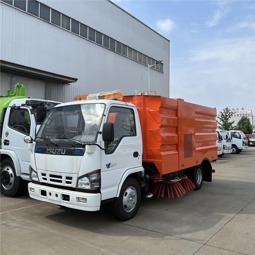 石家莊 馬路掃地車多少錢一臺 5方洗掃車