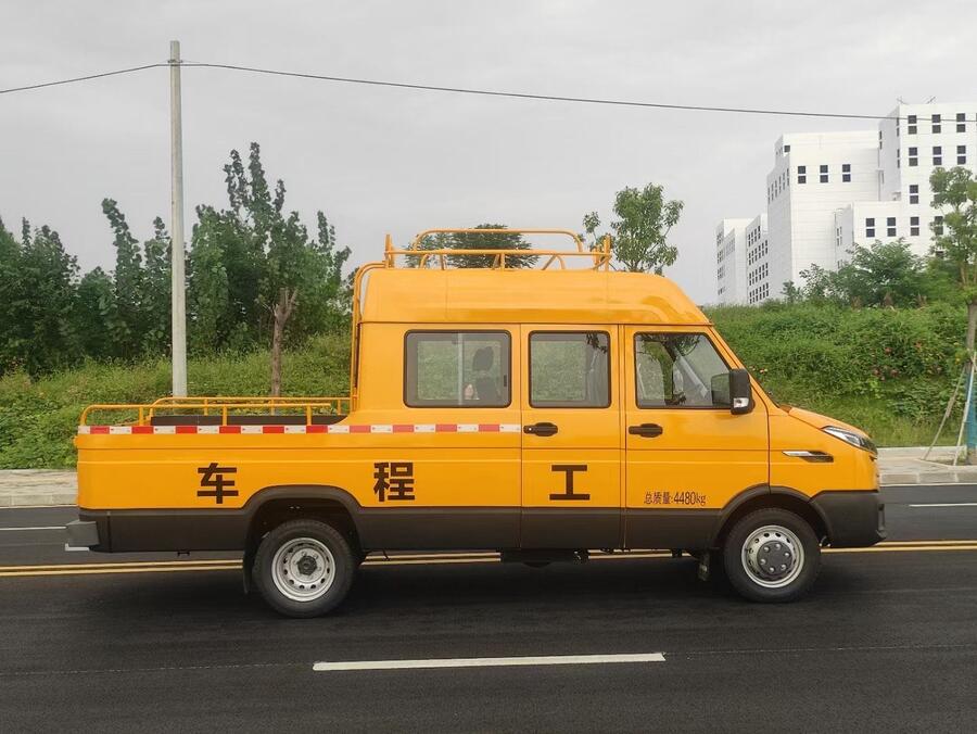 依維柯救險車  搶修工程車 藍(lán)牌 國六