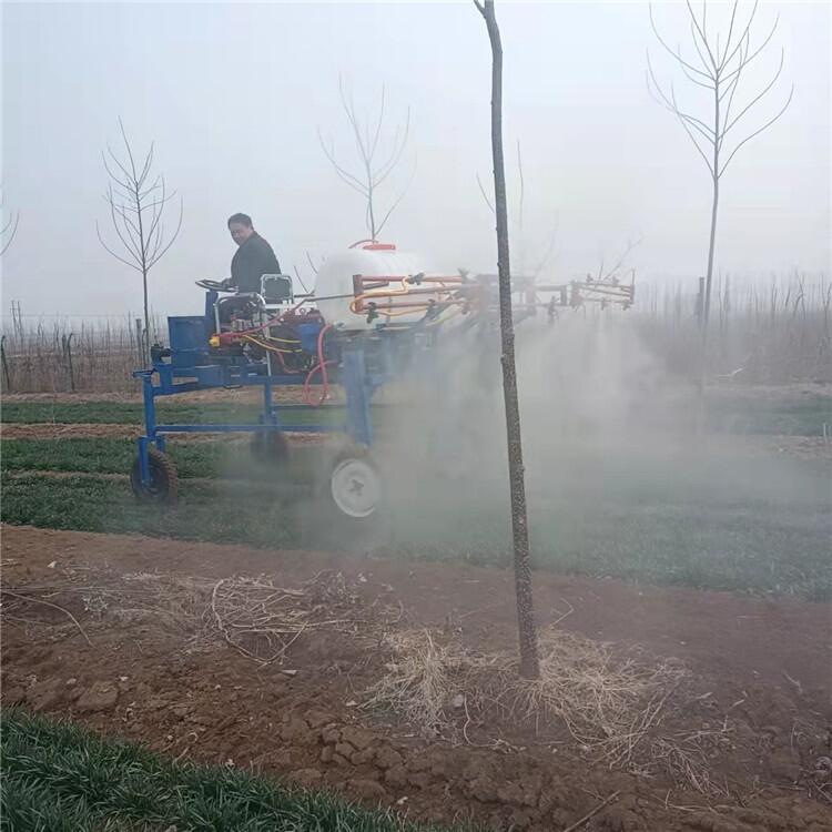 小麥打藥機自走式四輪打藥機， 液壓升降打藥機