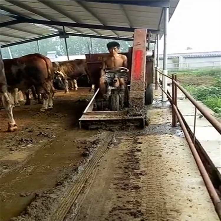 小型牛場清糞車 奶牛場清糞車 多功能清糞車銷售