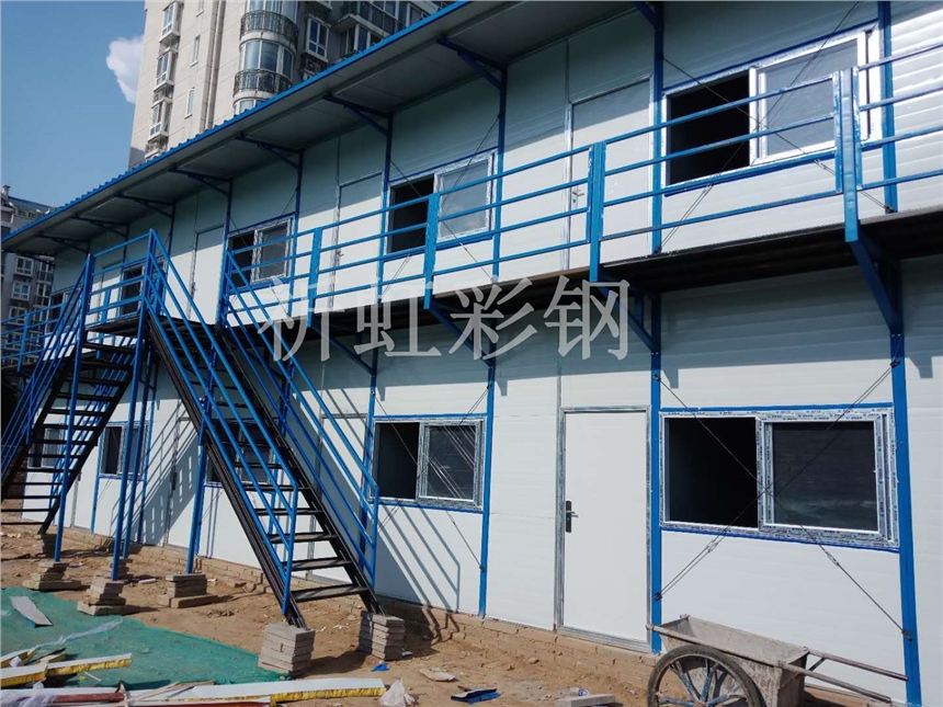 山西施工搭建活動(dòng)房晉中工地用彩鋼房