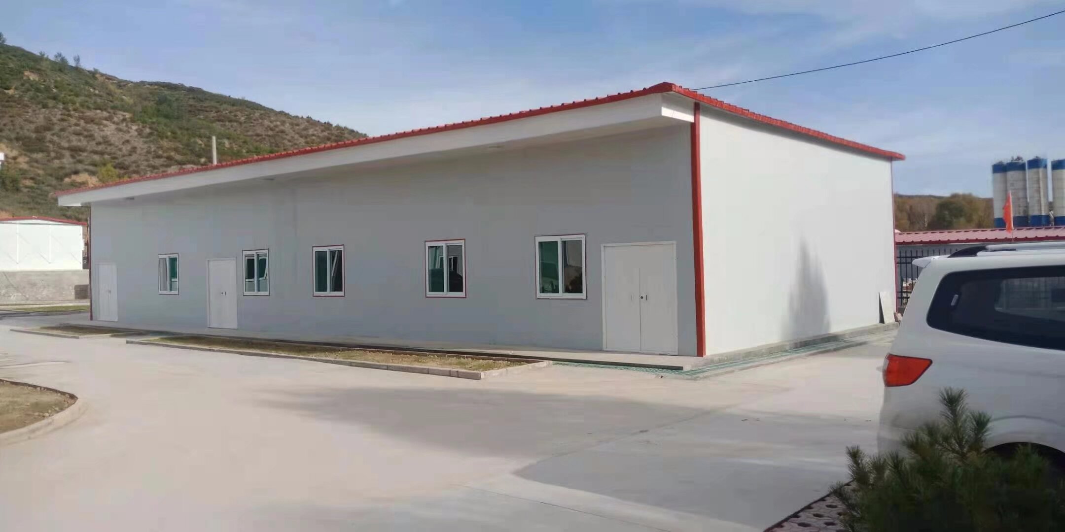 清徐玻璃幕墻打包箱房組裝太原雙層彩鋼板房可重復(fù)用
