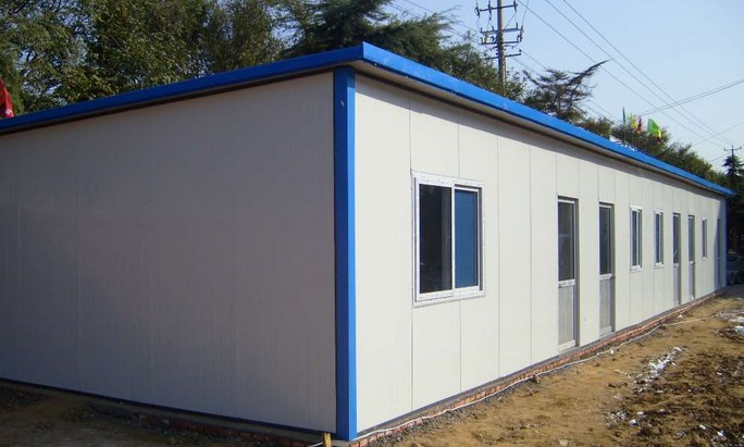 定制打包箱批住人集裝箱焊接式彩鋼房搭建安裝