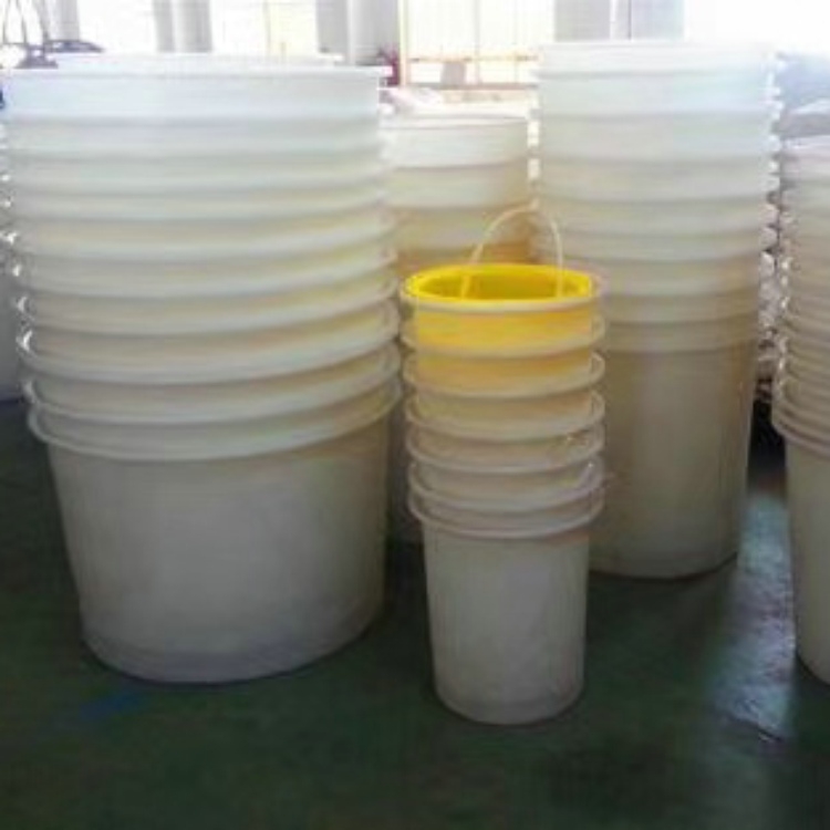 供應(yīng)大口圓塑料桶 塑料水桶 50L100L150L200L300L塑料桶周轉(zhuǎn)桶