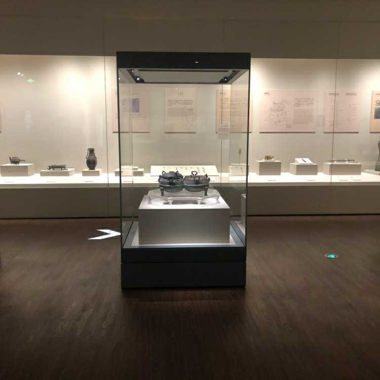 古董陶瓷展柜獨立柜博物館展柜定制-隆城博具