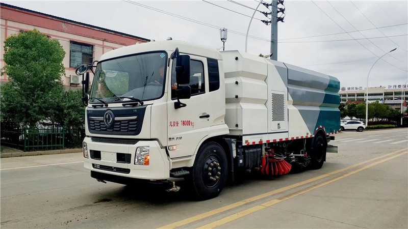 唐山東風道路清掃車價格