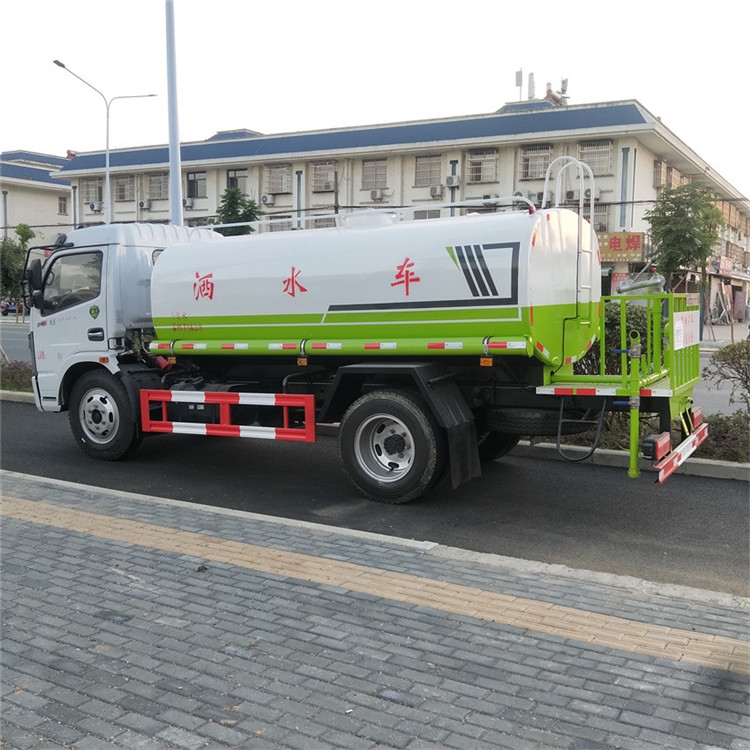 汕頭市阜陽市重汽多功能抑塵車 現(xiàn)車價(jià)格